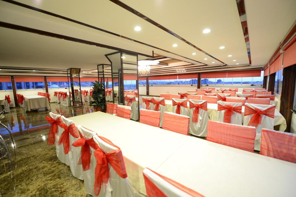 Grand Onur Hotel İskenderun Exterior foto