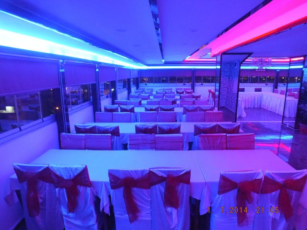 Grand Onur Hotel İskenderun Exterior foto